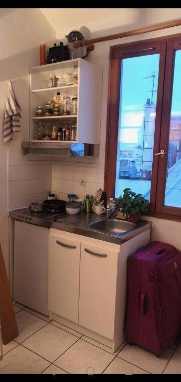 Sacre Coup De Coeur - Studio Apartment Paris Exterior photo